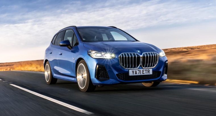 سيارة بي إم دبليو الفئة الثالثة الرياضية والأنيقة للبيع